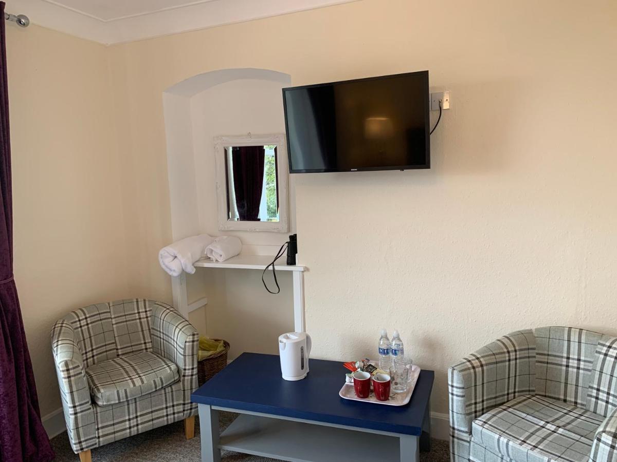 "Room Only" At Wetherby נאירן מראה חיצוני תמונה